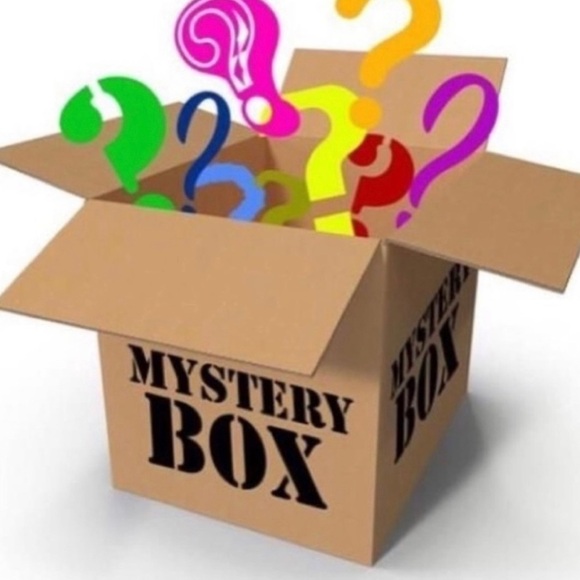 10 Piece Vintage Mystery Box - Picture 2 of 8